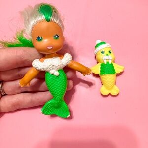 Sea Wees Icy Gals Breezy Kenner 1983 with Whiskers the Walrus Rare Collectible